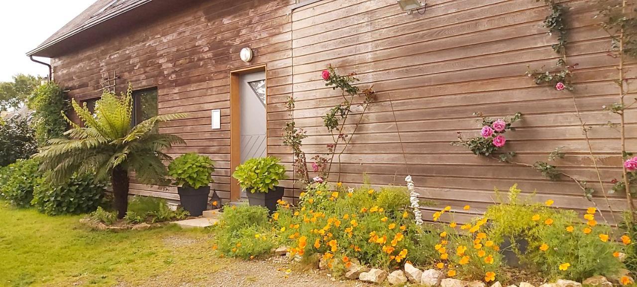 アンボン L'Oustaou Du Bodo Bed & Breakfast エクステリア 写真