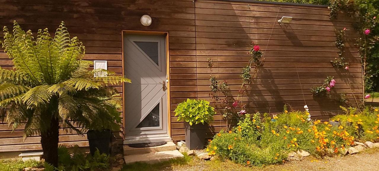 アンボン L'Oustaou Du Bodo Bed & Breakfast エクステリア 写真