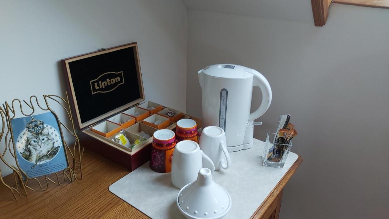 アンボン L'Oustaou Du Bodo Bed & Breakfast エクステリア 写真